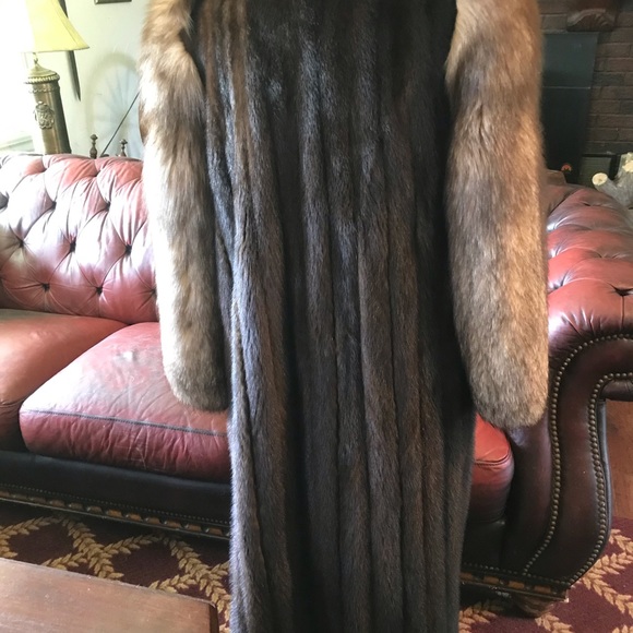 Full length mafia mink coat - Picture 3 of 6